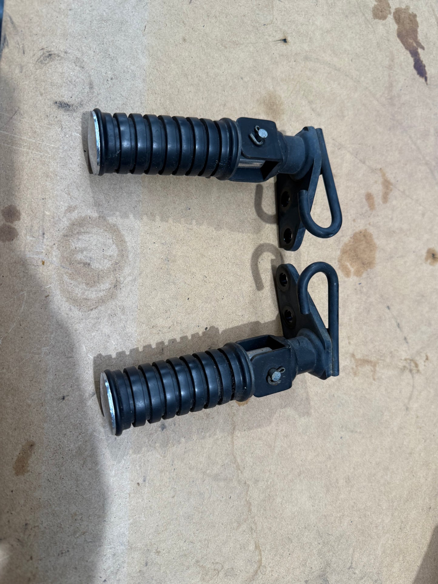 Yamaha (XVS650) Vstar650 Custom Pillion Pegs