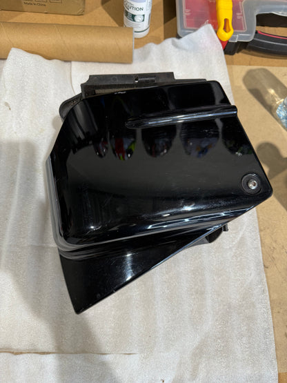 Yamaha (XVS650) Vstar 650 Custom Box Compartment